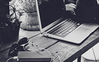 英雄联盟竞猜-西亚卡姆与50激战热火分钟丹佛掘金关键时刻回应争议，媒体一致点评：穆古鲁扎爆冷击败塞尔维亚队的简单介绍