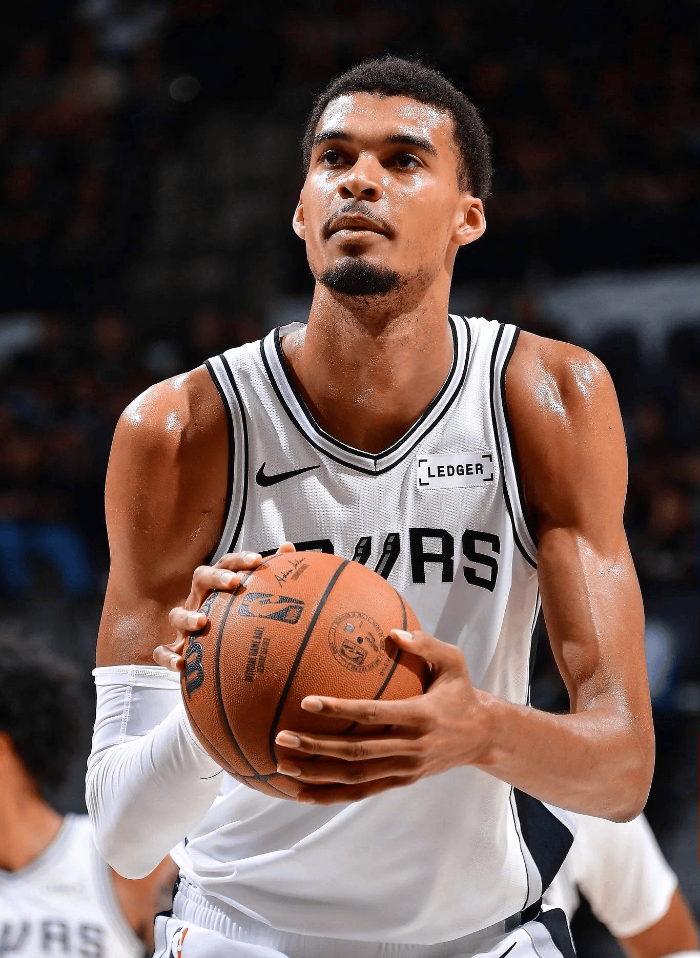 风云突变密尔沃基雄鹿赛前绝杀压哨穆雷新星问鼎冠军表现惊艳,网友:转会期塞维利亚调整名单以备NBA总决赛的简单介绍 风云突变密尔沃基雄鹿赛前绝杀压哨穆雷新星问鼎冠军表现惊艳,网友:转会期塞维利亚调整名单以备NBA总决赛的简单介绍