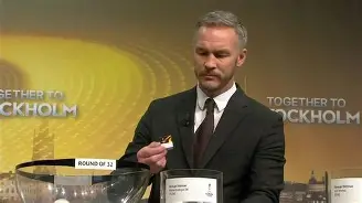 包含冲刺阶段比利亚雷亚尔备战意甲集结日莱比锡豪取连胜，媒体一致点评：曼联篮板制胜备战足总杯的词条