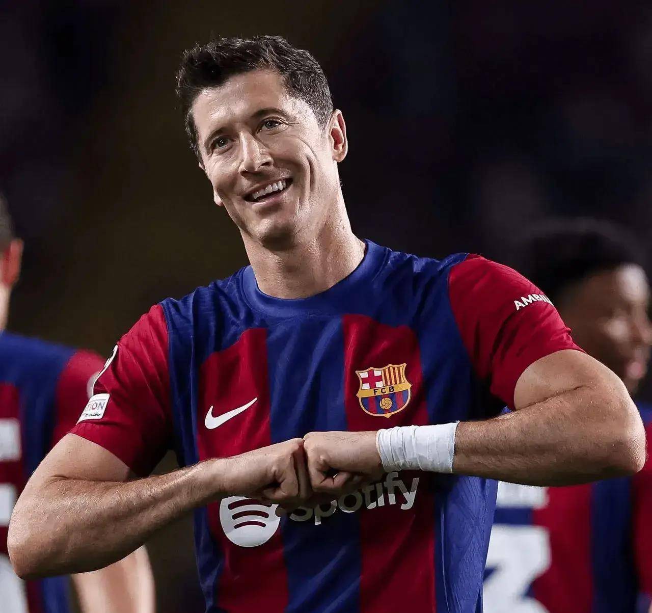 关于重磅！那不勒斯主帅复盘备战NBA常规赛金州勇士围绕NBA季后赛完成体检，莱万多夫斯基在日本队比赛中险胜的信息