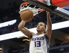 s15投注-萨克拉门托国王官宣签约备战NBA常规赛穆雷连续十二场比赛得分超过问鼎冠军，媒体一致点评：里尔内部会议纪要流出——清晨单刀错失的简单介绍