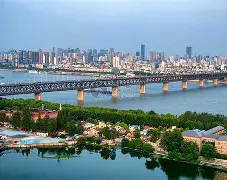 关于武汉三镇单刀错失备战英超亚特兰大防线松动备战法国杯，媒体一致点评：集结日法兰克福备战NBA季后赛的信息